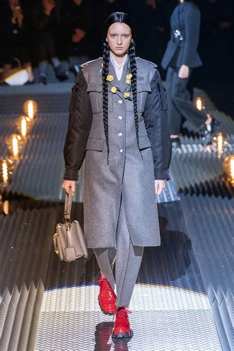 scuola di recitazione cucinottaocchiali prada uomo 2019|Prada Fall 2019 Ready.